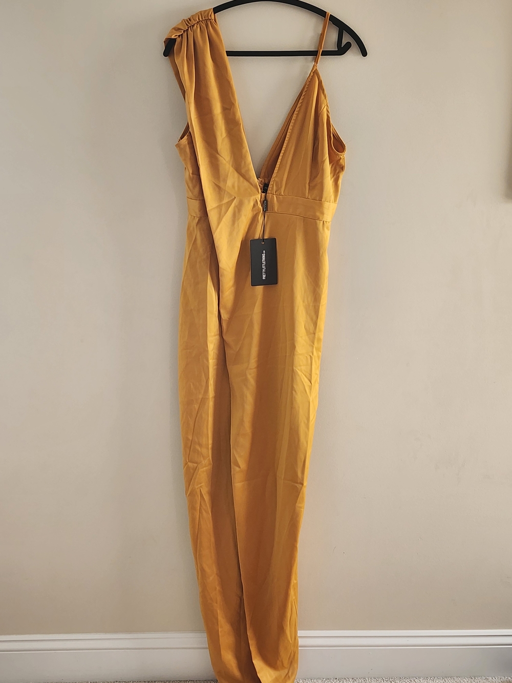 Pretty Little Thing Mustard Yellow Sleeveless V-Neck Jumpsuit